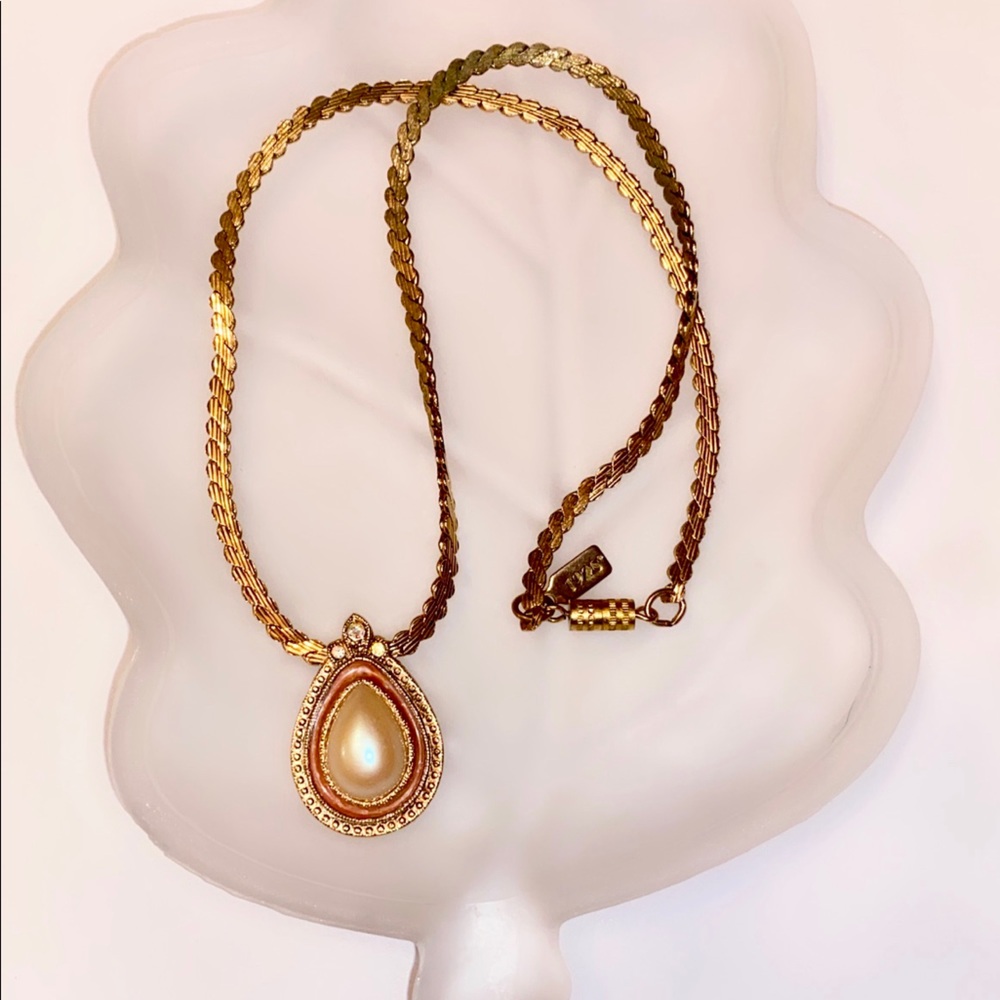 Vintage 1928 necklace